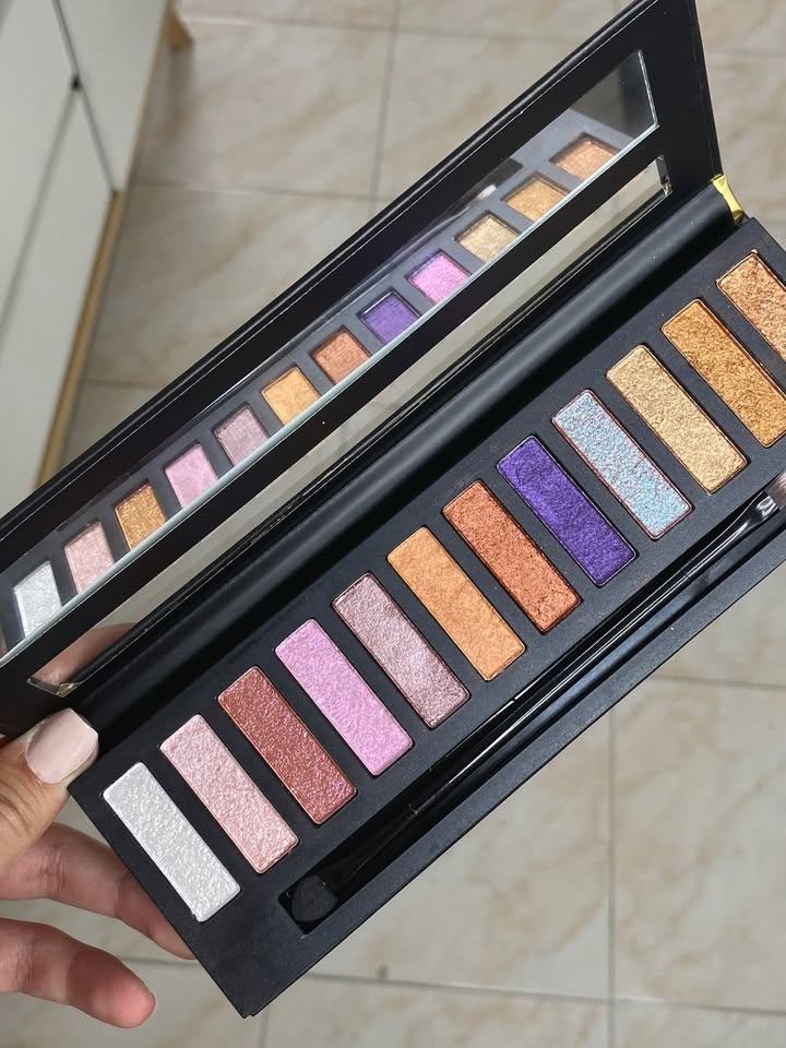 Paleta de sombras Megawats de kleancolor